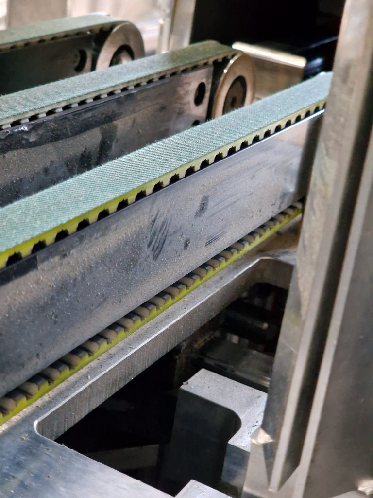 Zahnriemen aufgezogen